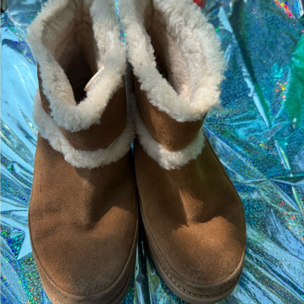 UGG Tan Suede Boots with Cream Fur Lining